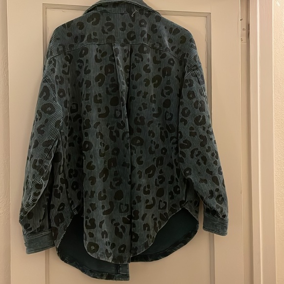 NWT Vici for Bibi leopard spot oversized corduroy style shacket jacket - Picture 6 of 8